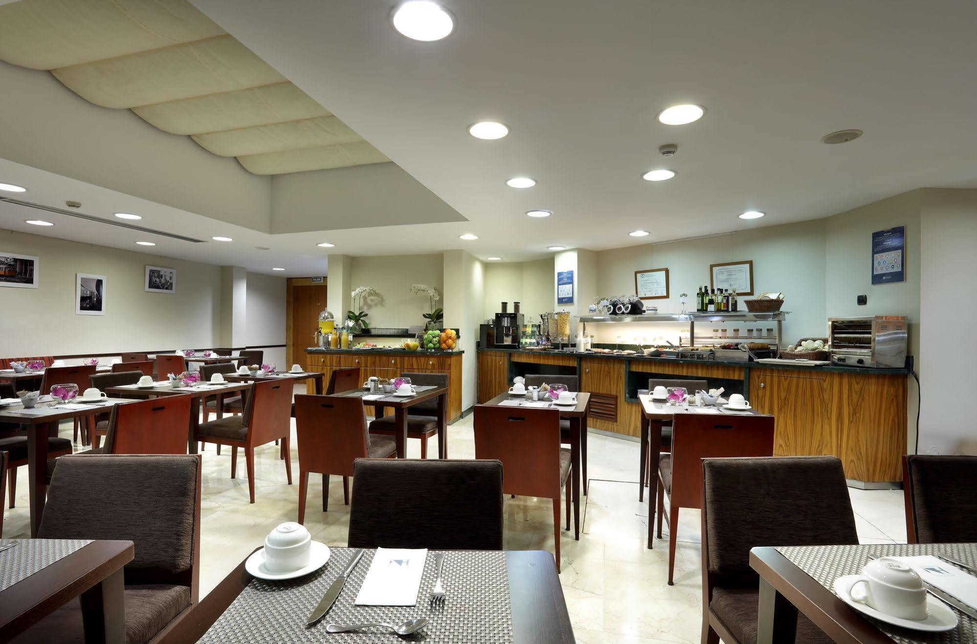 Eurostars Astoria Hotell Málaga Exteriör bild